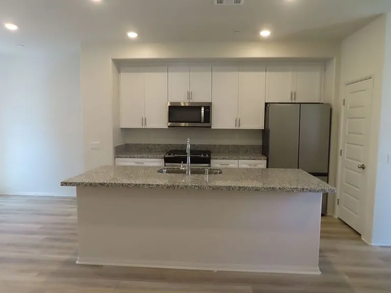 40585 Melrose Dr — Photo 8