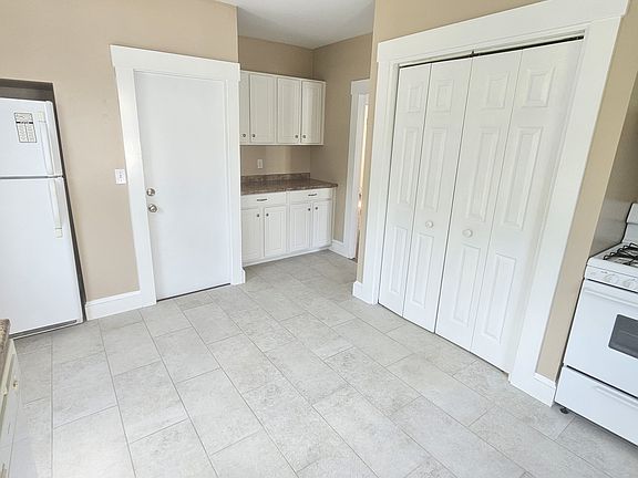 3rd image of 50 Oliver St #2