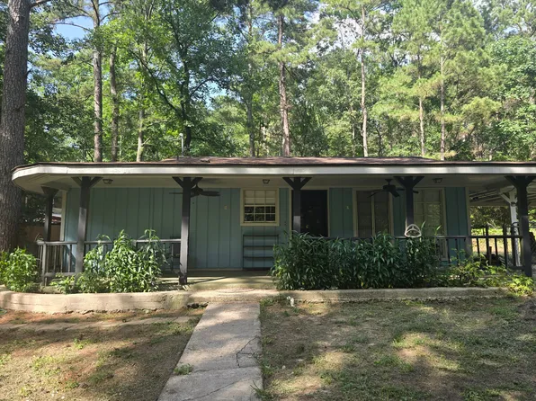137 Summerplace St, Huntsville, TX 77340