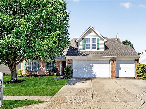 2nd image of 804 Weeping Way Ln