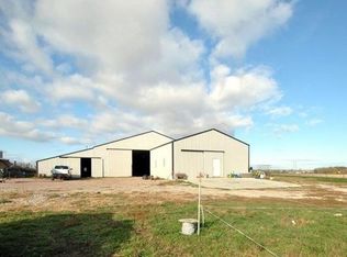 121 Cedar Hills Rd, Yankton, SD 57078