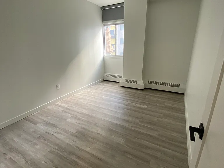 257 Lisgar St — Photo 34
