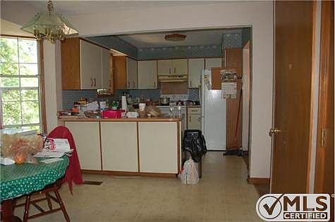 5th image of 319 Mystic Hill Dr