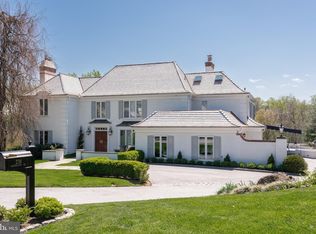 238 Ravenscliff Rd, Saint Davids, PA 19087