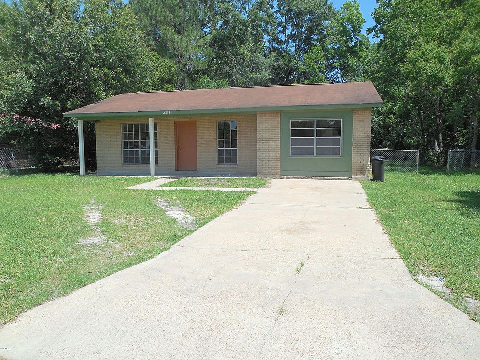1st image of 2312 Northbrook Dr