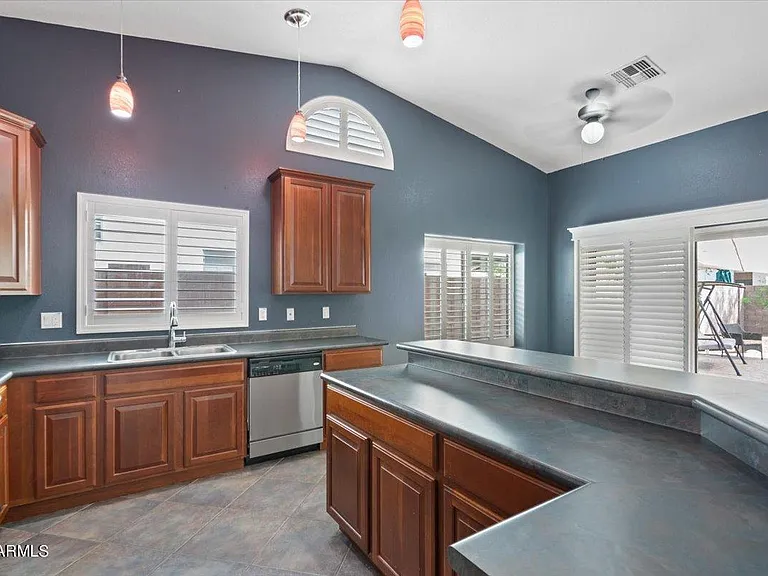 44189 W Pioneer Rd — Photo 11