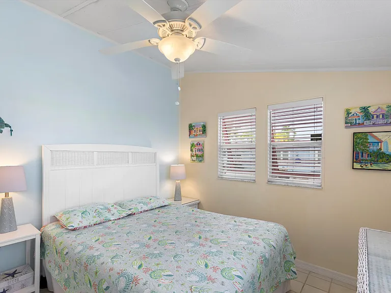 701 Spanish Main Dr #415 — Photo 21