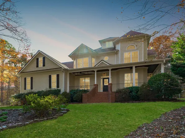 176 Weaver Trl, New Hill, NC 27562