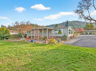 3955 S Stage Rd APT 21, Medford, OR 97501