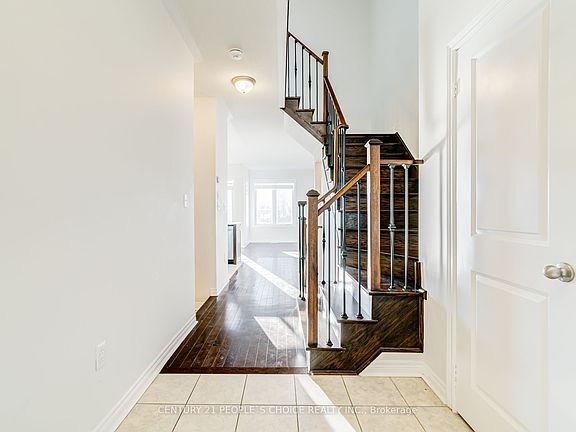 4th image of 118 Finegan Cir