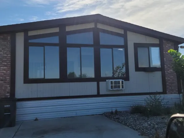 325 S 5th St Trailer 24, Sunnyside, WA 98944