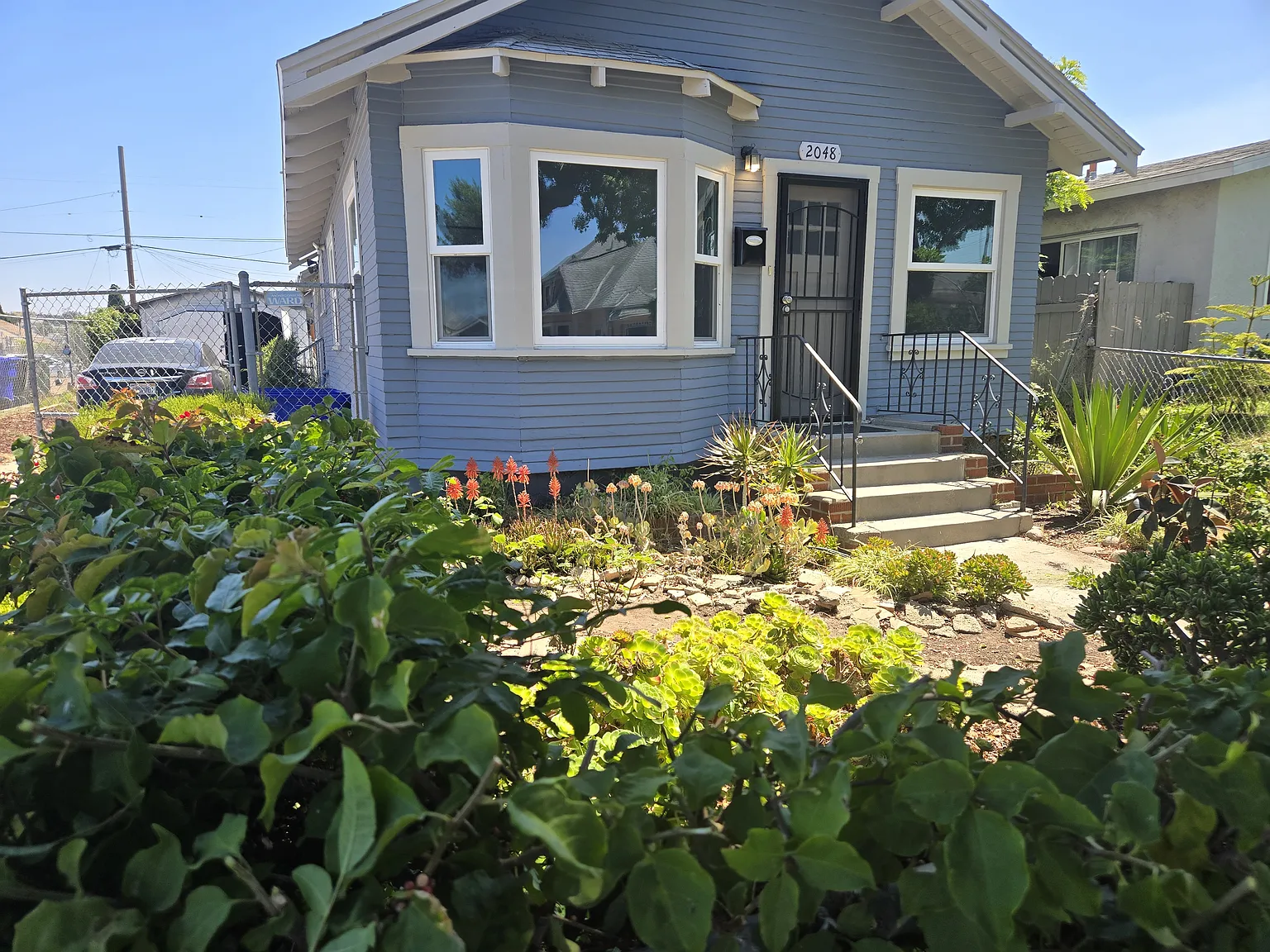 4 bed, 1100 sqft, $3,100 — Photo 3