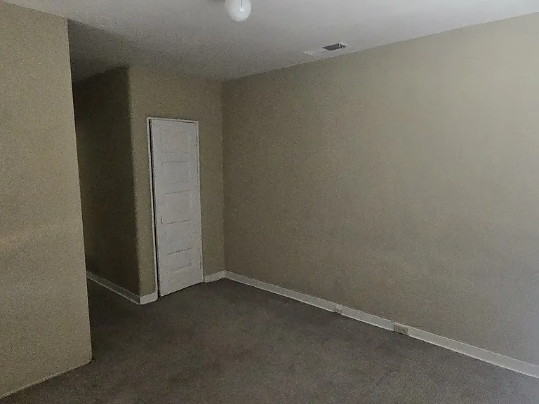223 Vassar Dr SE #A — Photo 11