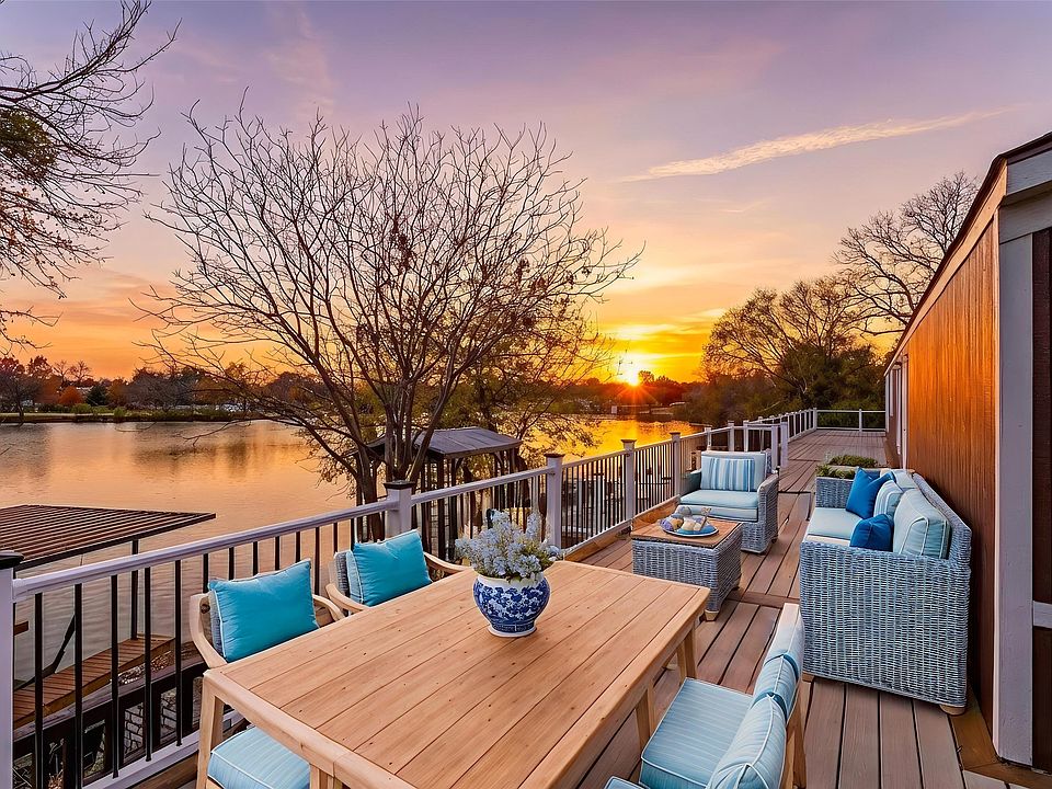 1st image of 814 Brazos Harbor Cir