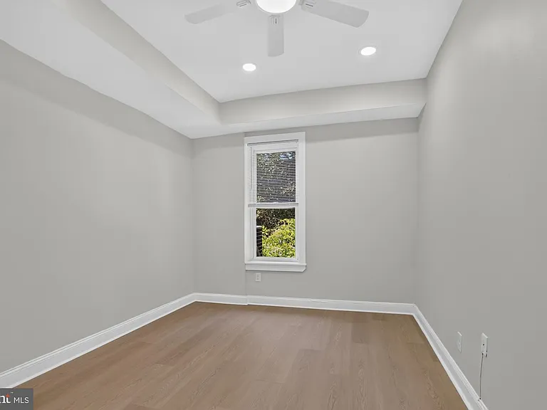 630 N 2nd St #2 — Photo 13