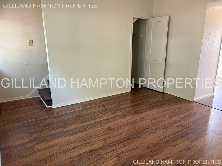 320 NW 15th St #320 — Photo 14