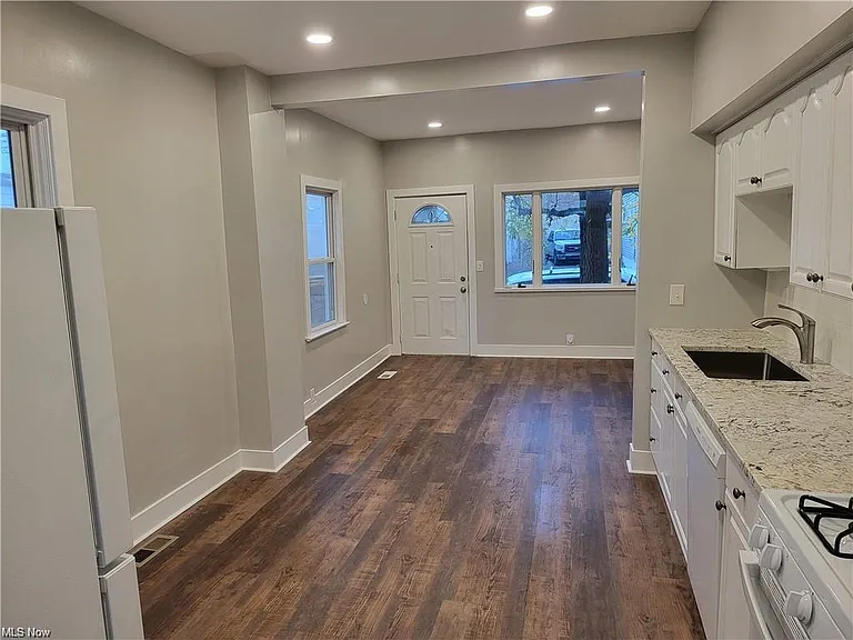 Kitchen & Family Room