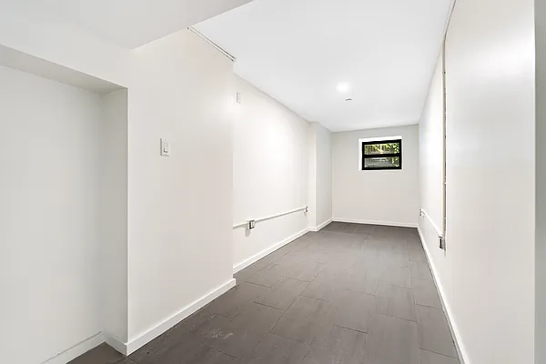 Rented by Artifact.co | media 25