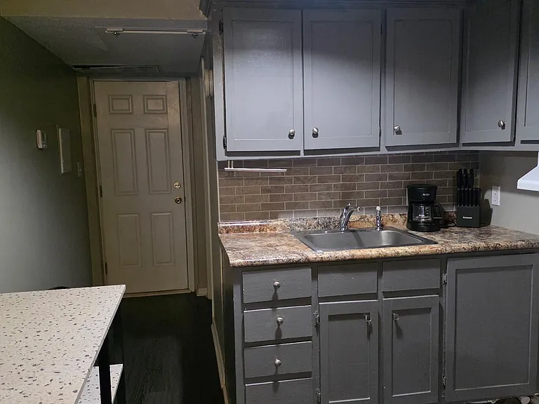 1060 Saint Alban Ave #C — Photo 13