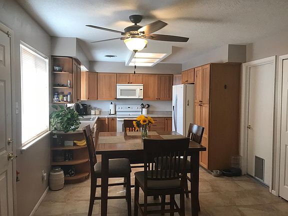 3rd image of 9520 Dona Marguerita Ave NE