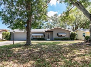 653 Deville Dr E, Largo, FL 33771