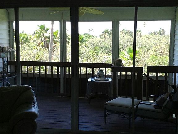 2nd floor patio