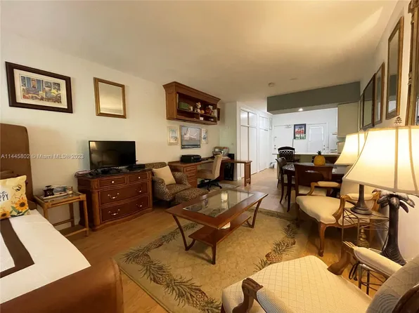 6580 Santona St #A32, Coral Gables, FL 33146