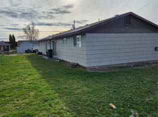 1137-1139 W Cascade Ave, Moses Lake, WA 98837