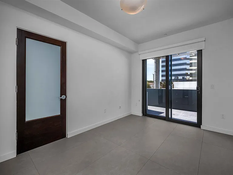 12026 Wilshire Blvd #A — Photo 33