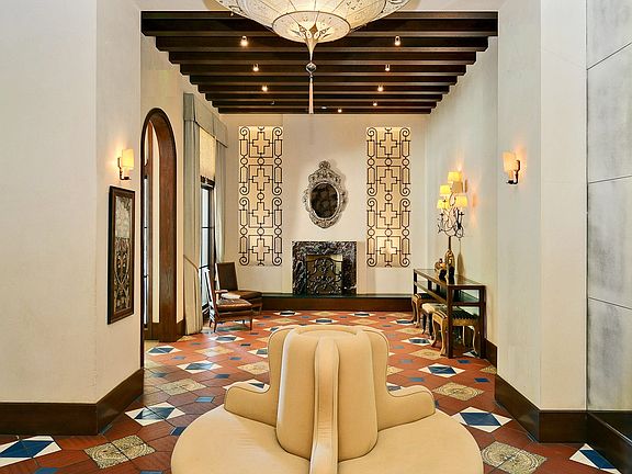 2nd image of 356 Santana Row APT 301