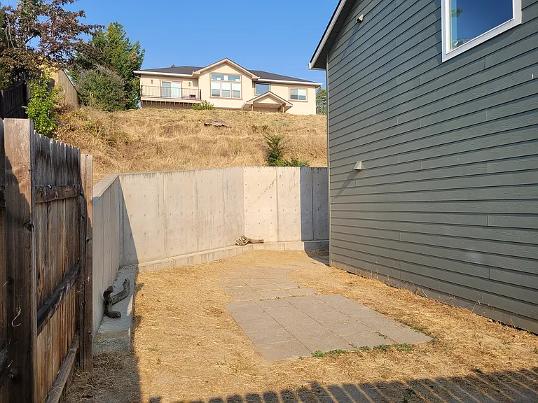 2470 Herrington Way — Photo 31