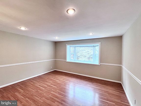 3rd image of 2913 Willston Pl APT 101