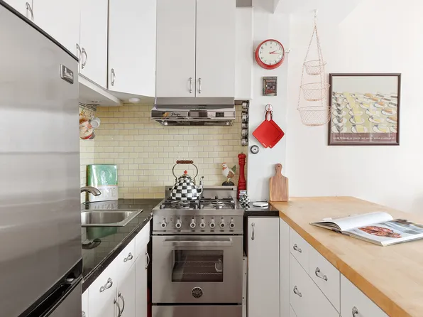 657 West 183rd Street image 14 of 18