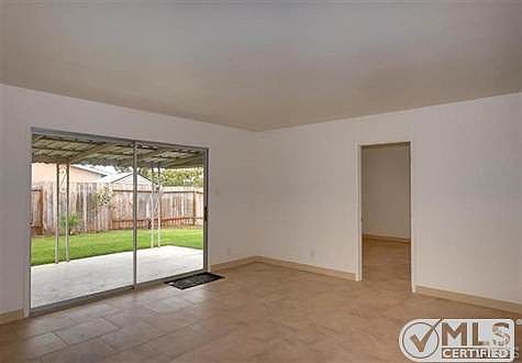 5th image of 3912 Fortuna Ave