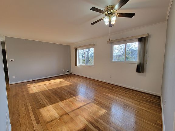5th image of 4731 Falcon St