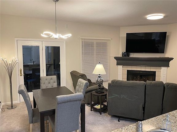 4th image of 8203 N Revere Ct