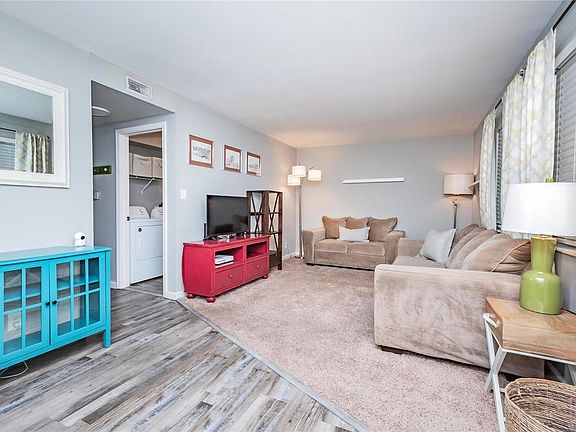 4th image of 9960 Bunker Hill Dr