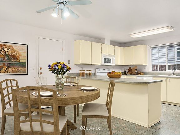 4th image of 6402 Westgate Blvd