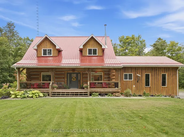 935 Kippen Rd, McNab/braeside, ON K0A 3L0