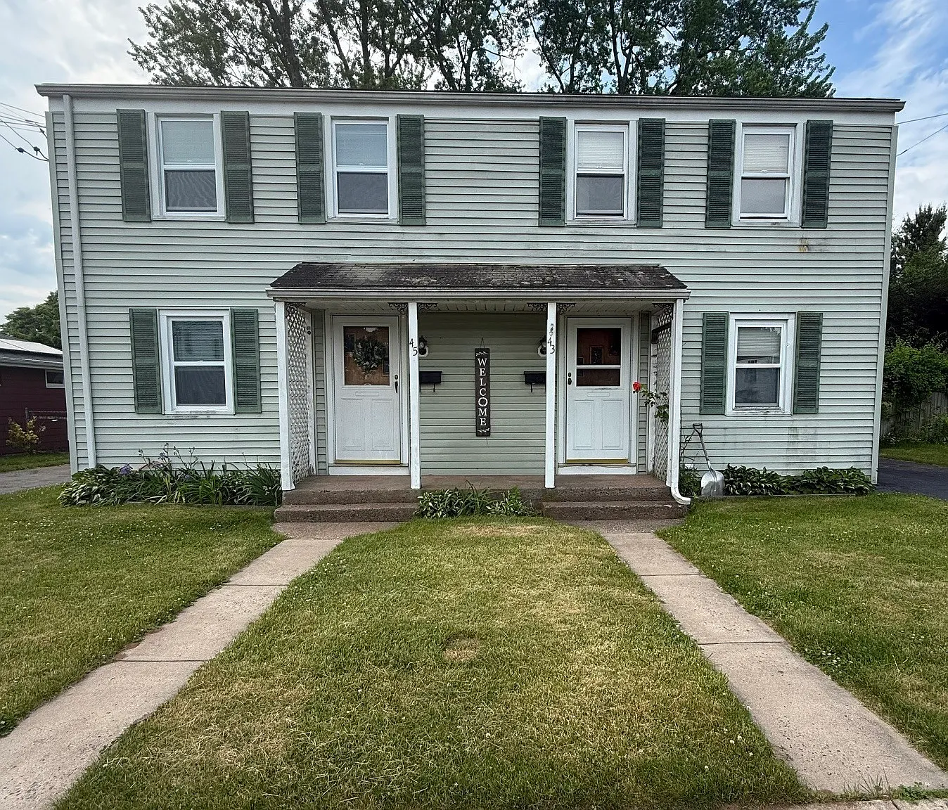 2 bed, 1.5 bath, 888 sqft, $1,900 — Photo 1