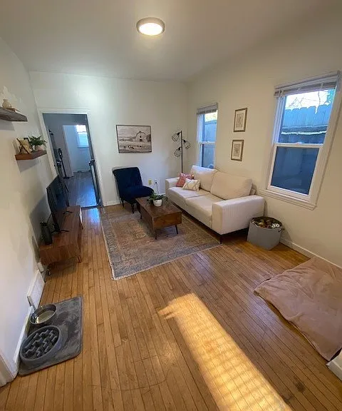 1618 N Jackson St — Photo 2