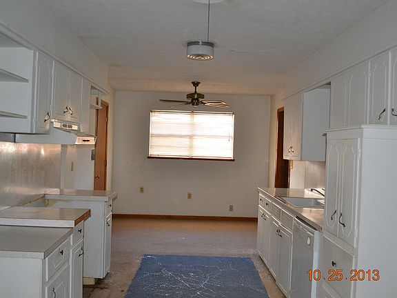 3rd image of 1017 London Dr