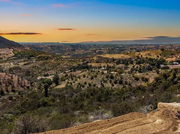 1015 Rice Canyon Rd, Fallbrook, CA 92028
