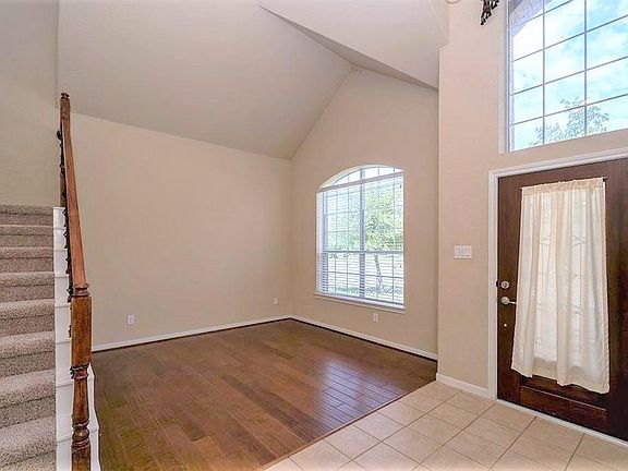 4th image of 69 E Montfair Blvd