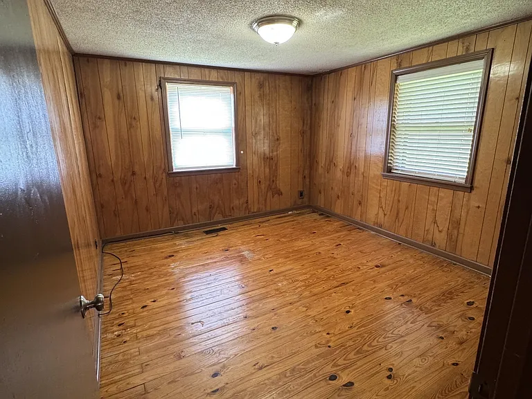 106 Dickerson Ln — Photo 8