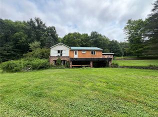 196 Rimp Rd, Butler, PA 16002
