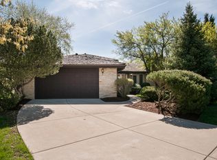 9235 S 86th Ave, Hickory Hills, IL