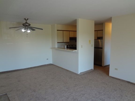 4th image of 1914 Country Dr APT 302