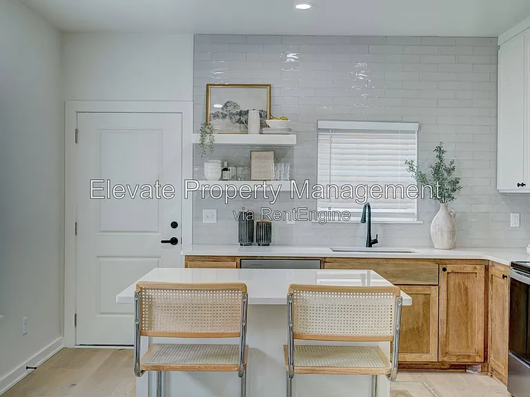 1616 NW 17th St #16 — Photo 12