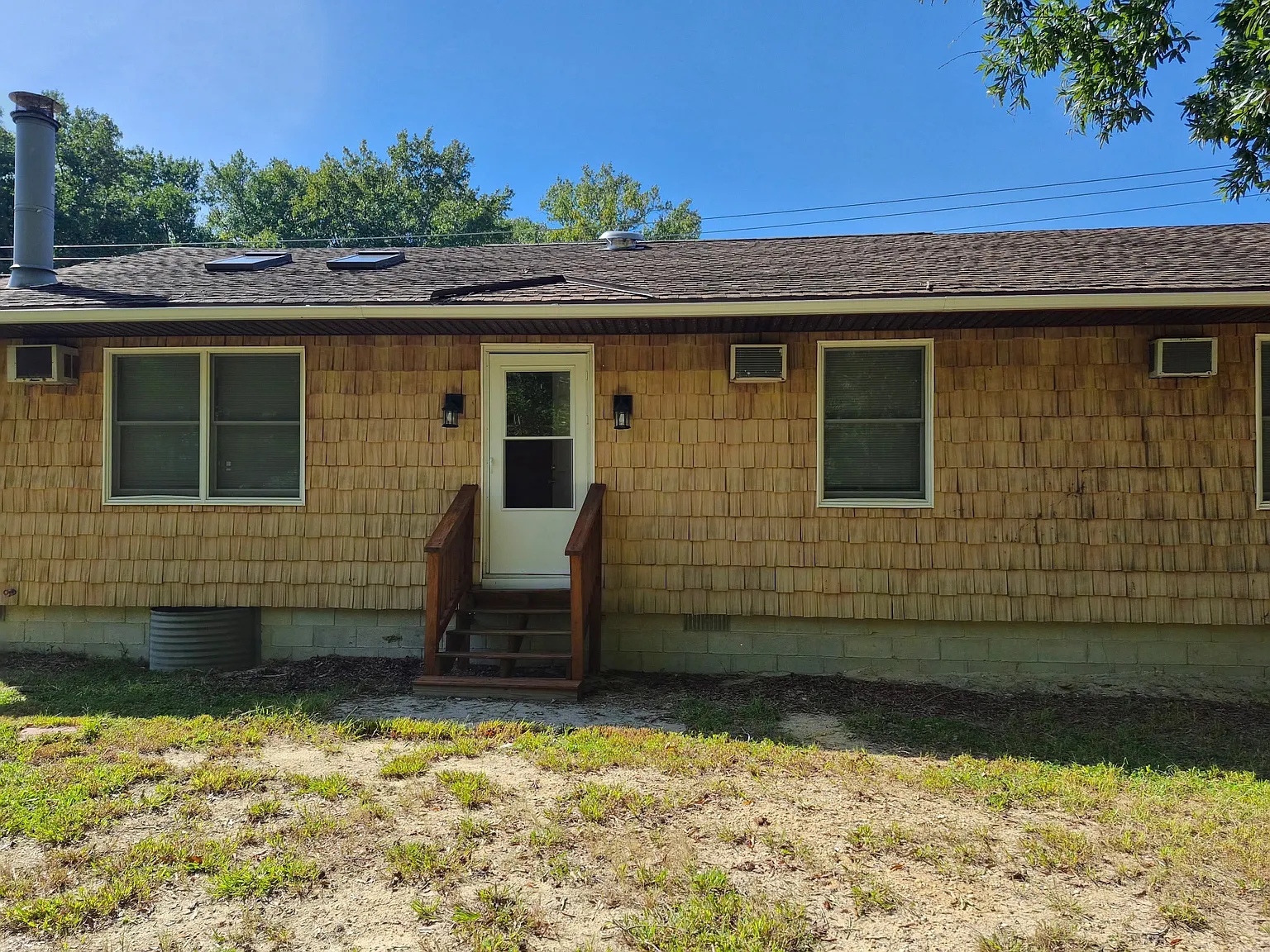 3 bed, 1344 sqft, $1,850 — Photo 3